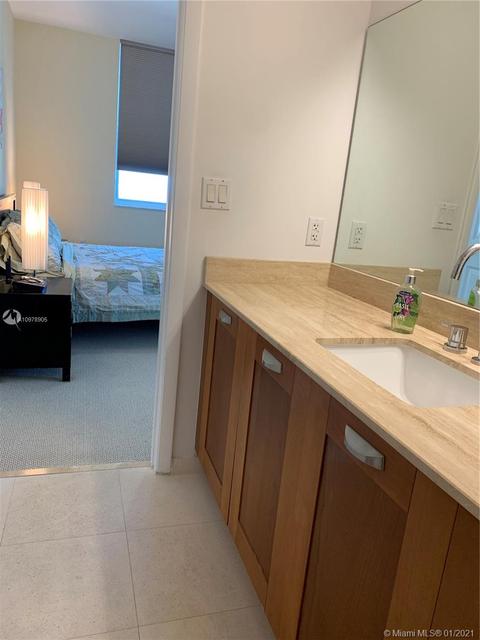 186 SE 12th Ter #1501, Miami, FL 33131 photo 19
