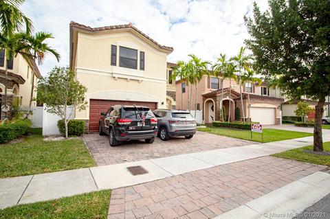 8791 W 33rd Ave, Hialeah, FL 33018 photo 3