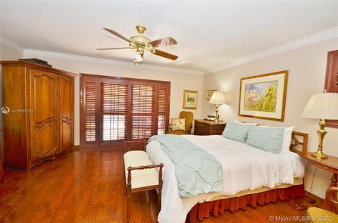 15310 Dunbarton Pl, Miami Lakes, FL 33016 photo 14