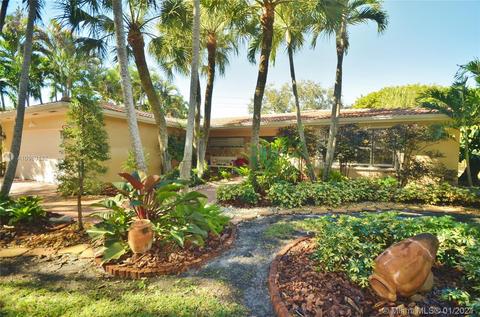 15310 Dunbarton Pl, Miami Lakes, FL 33016 photo 1
