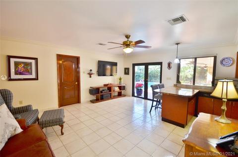 15310 Dunbarton Pl, Miami Lakes, FL 33016 photo 7