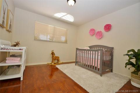 15310 Dunbarton Pl, Miami Lakes, FL 33016 photo 23