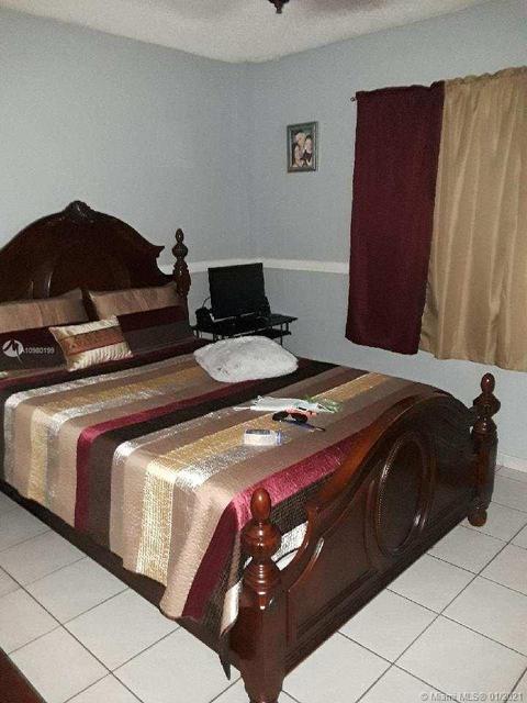 460 E 23rd St #112, Hialeah, FL 33013 photo 9