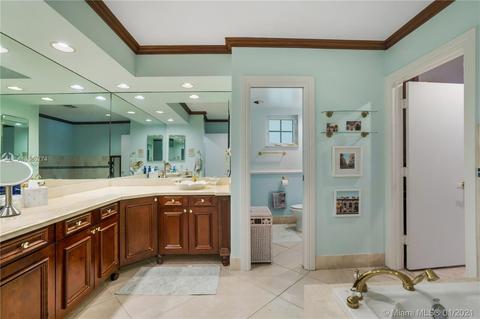 300 Pacific Rd, Key Biscayne, FL 33149 photo 10