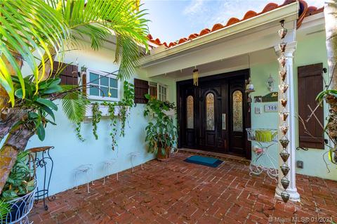 300 Pacific Rd, Key Biscayne, FL 33149 photo 3