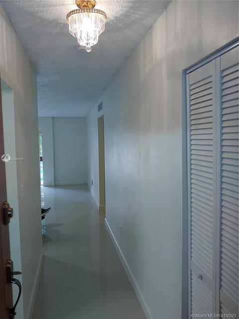 460 E 23rd St #117, Hialeah, FL 33013 photo 8