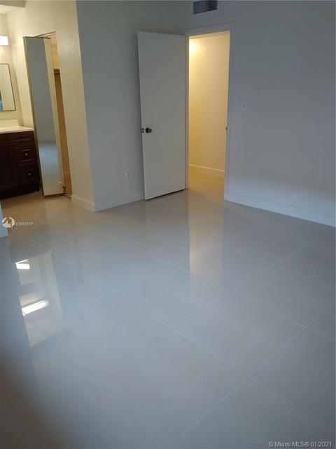 460 E 23rd St #117, Hialeah, FL 33013 photo 22