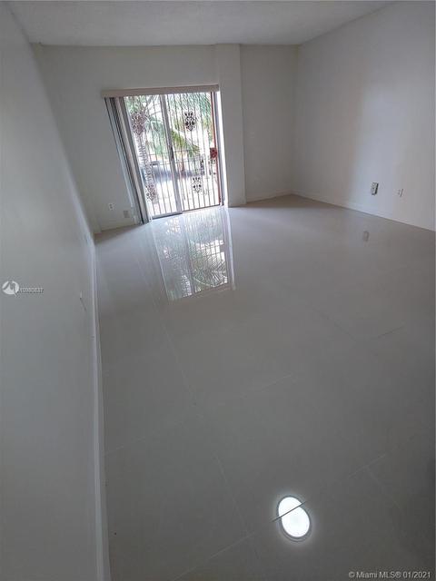 460 E 23rd St #117, Hialeah, FL 33013 photo 16