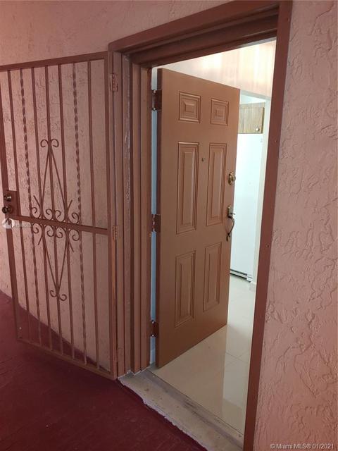 460 E 23rd St #117, Hialeah, FL 33013 photo 7