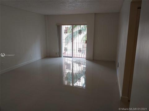 460 E 23rd St #117, Hialeah, FL 33013 photo 15