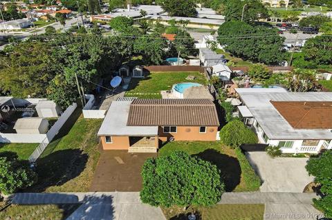 121 E 62nd St, Hialeah, FL 33013 photo 3