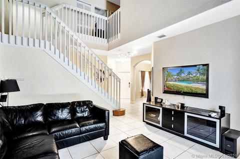 5465 NW 112th Path, Doral, FL 33178 photo 13