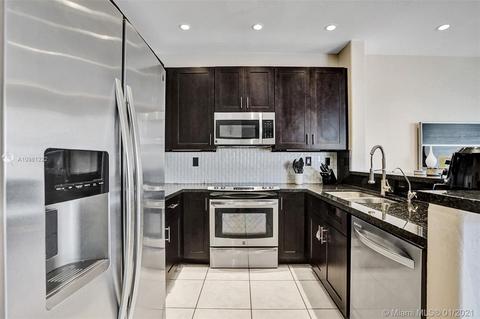 5465 NW 112th Path, Doral, FL 33178 photo 6