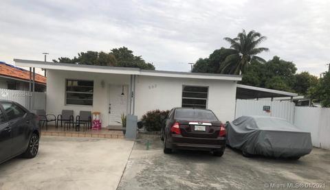 563 E 28th St, Hialeah, FL 33013 photo 1