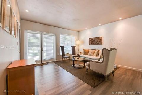 335 Ridgewood Rd, Key Biscayne, FL 33149 photo 3