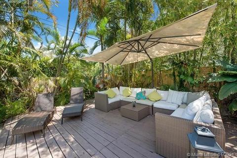 335 Ridgewood Rd, Key Biscayne, FL 33149 photo 7