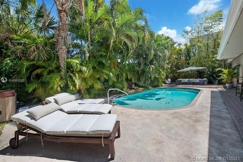 335 Ridgewood Rd, Key Biscayne, FL 33149 photo 8