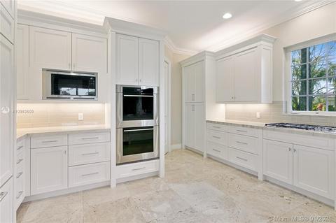 18050 SE Old Trail Dr E, Jupiter, FL 33478 photo 5