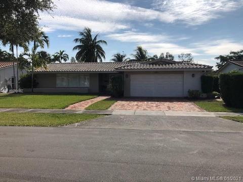 6960 Bamboo St, Miami Lakes, FL 33014 photo 1
