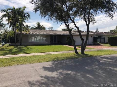 6960 Bamboo St, Miami Lakes, FL 33014 photo 3