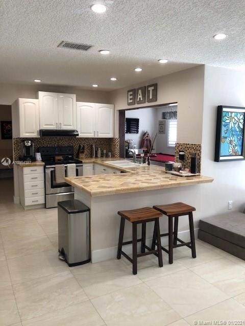 6960 Bamboo St, Miami Lakes, FL 33014 photo 6