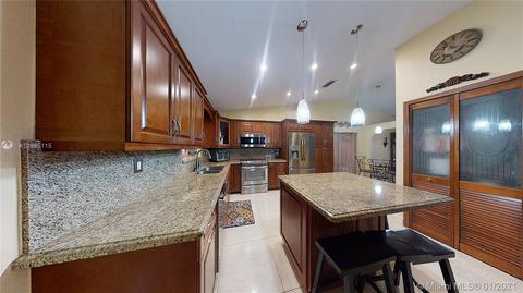 14517 SW 98th Ter, Miami, FL 33186 photo 4