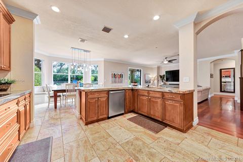 3900 E Hibiscus St, Weston, FL 33332 photo 6