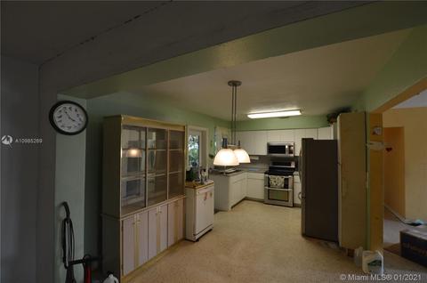 6075 E 4th Ave, Hialeah, FL 33013 photo 7