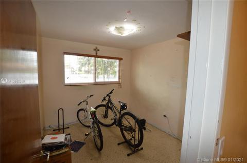 6075 E 4th Ave, Hialeah, FL 33013 photo 12