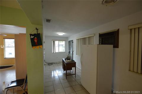 6075 E 4th Ave, Hialeah, FL 33013 photo 10