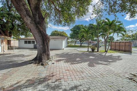 3710 E 2nd Ave, Hialeah, FL 33013 photo 5