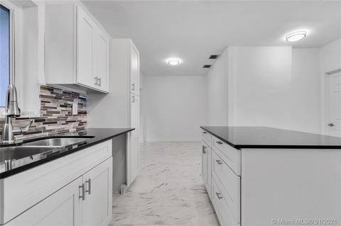 340 E 58th St, Hialeah, FL 33013 photo 12
