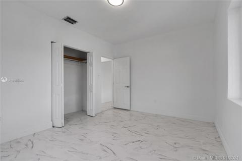 340 E 58th St, Hialeah, FL 33013 photo 24