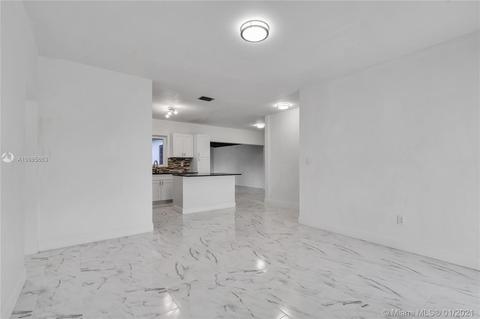 340 E 58th St, Hialeah, FL 33013 photo 8