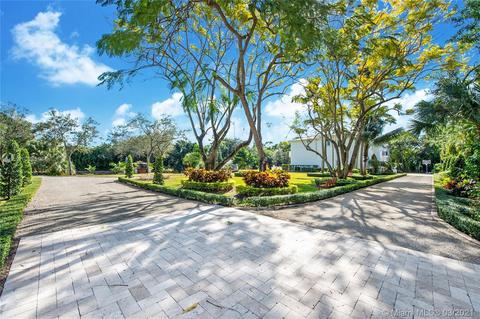 9755 SW 67th Ave, Pinecrest, FL 33156 photo 12