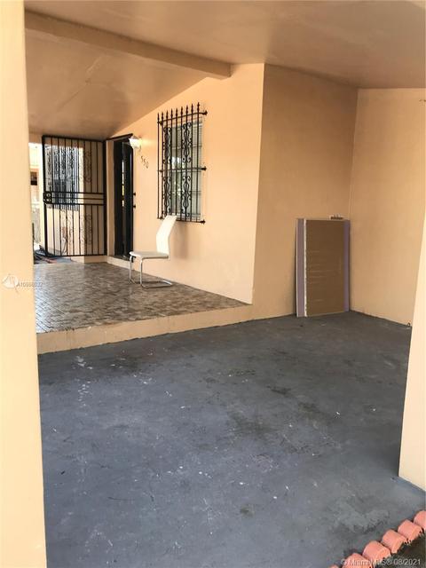 550 E 23 St, Hialeah, FL 33013 photo 2
