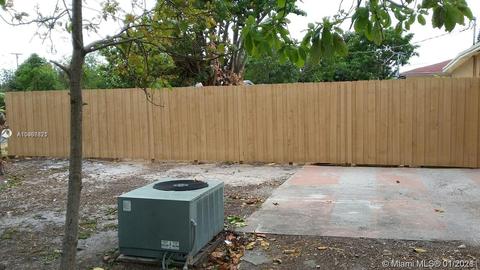 Undisclosed, Hialeah, FL 33013 photo 16