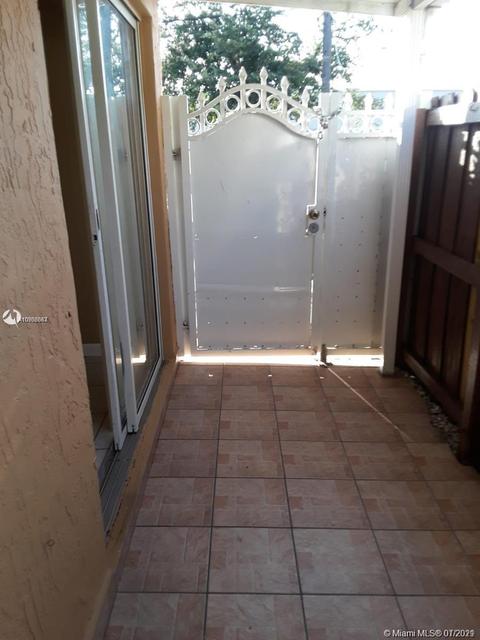 Undisclosed, Hialeah, FL 33010 photo 9