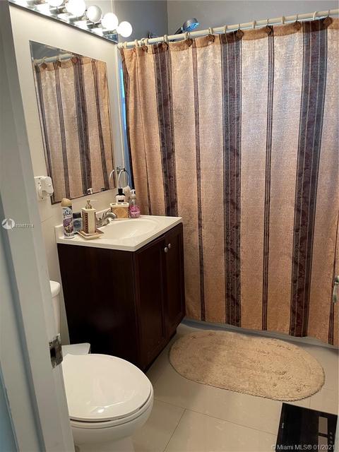 357 W 57 St, Hialeah, FL 33012 photo 14