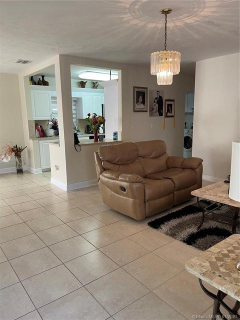 357 W 57 St, Hialeah, FL 33012 photo 2