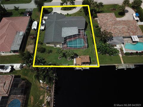 8 Leeward Cir, Tequesta, FL 33469 photo 3