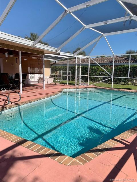 8 Leeward Cir, Tequesta, FL 33469 photo 9