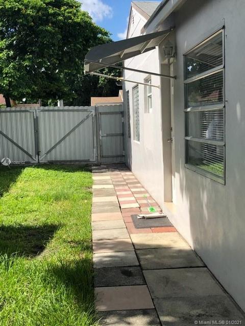 650 E 6th Pl, Hialeah, FL 33010 photo 9