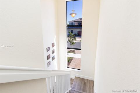 10034 W 32nd Ln, Hialeah, FL 33018 photo 16
