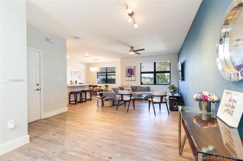 10034 W 32nd Ln, Hialeah, FL 33018 photo 6