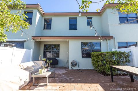 10034 W 32nd Ln, Hialeah, FL 33018 photo 4