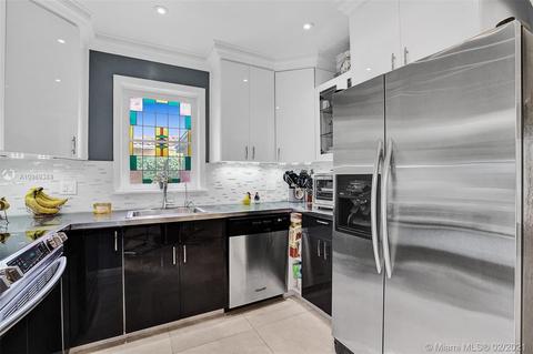 910 Monterey St, Coral Gables, FL 33134 photo 16