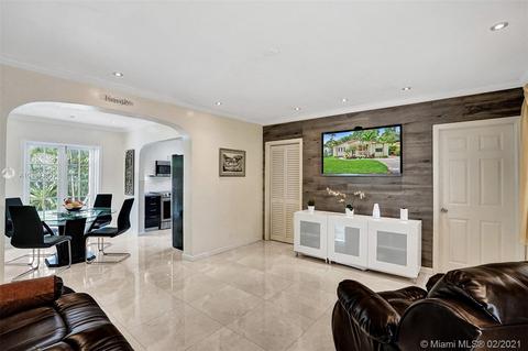 910 Monterey St, Coral Gables, FL 33134 photo 9