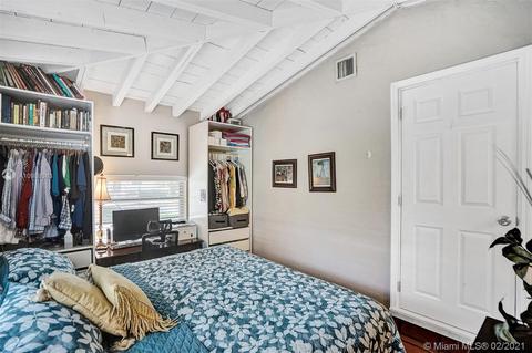910 Monterey St, Coral Gables, FL 33134 photo 18