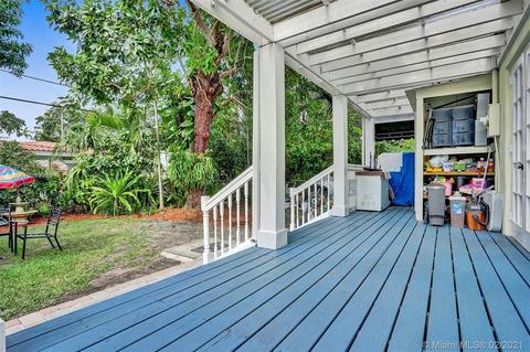 910 Monterey St, Coral Gables, FL 33134 photo 8